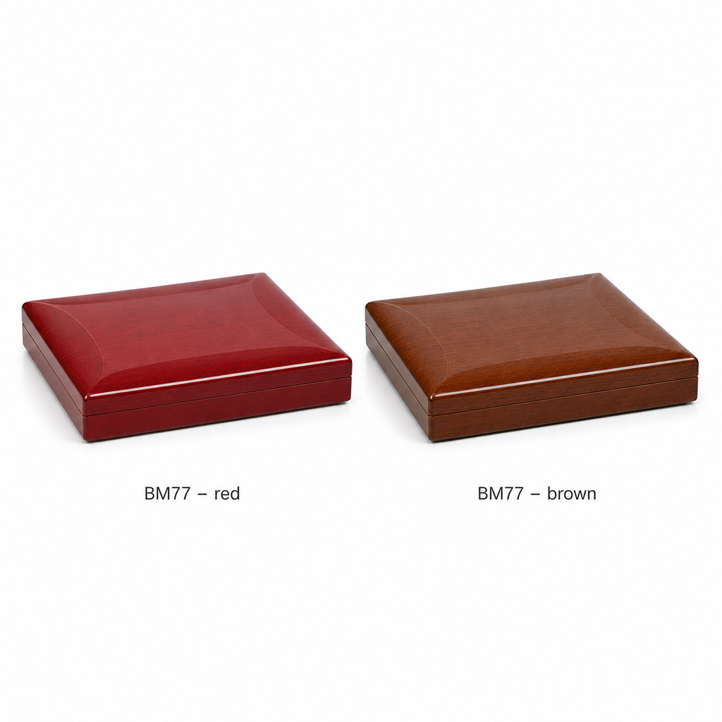 Majestick BM77 (190 × 190 × 45 mm)